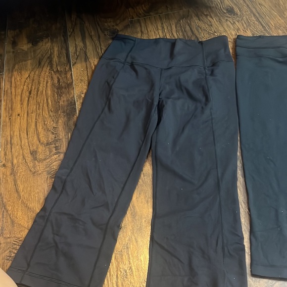 Lululemon workout wear - Picture 2 of 10